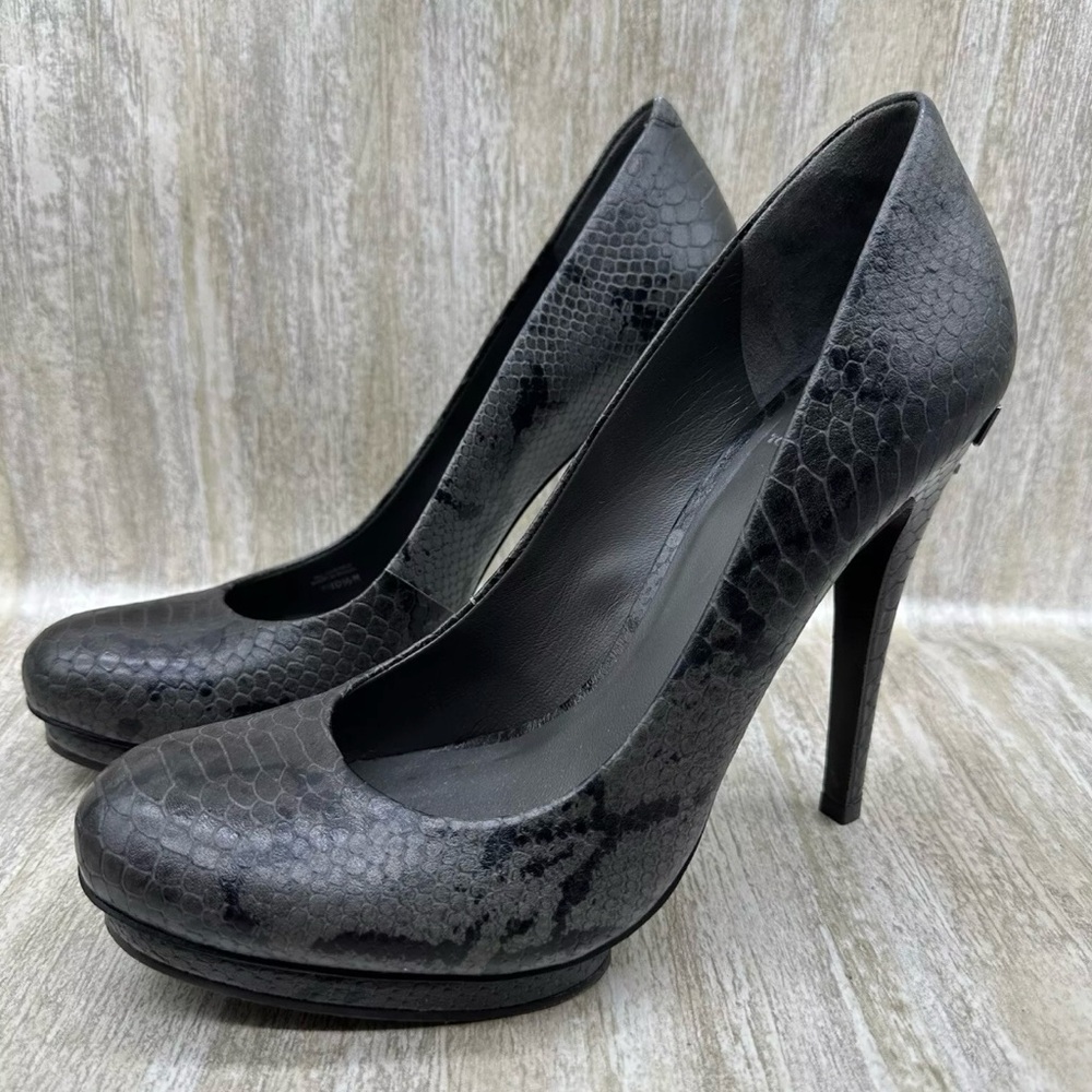 Tory Burch Jude Snake Embossed Black Gray Heels Size 5.5 NEW  $295.00
